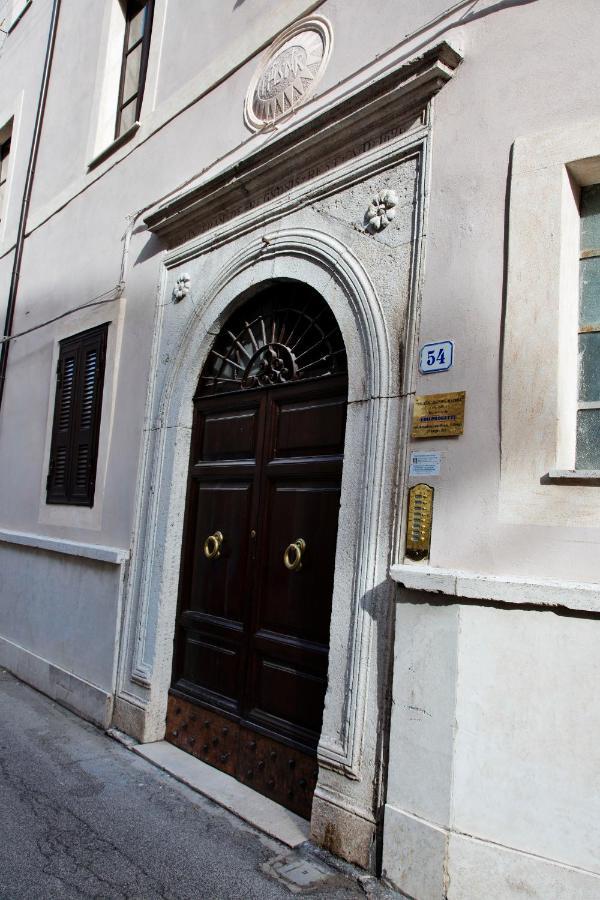 Palazzo Papa Gregorio XVI Hotel Tivoli Kültér fotó